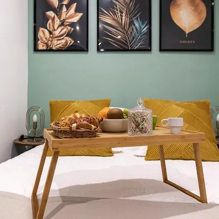 Studio Cosy Au Coeur De L'Ecusson - Arenes A 2 Min Nîmes Buitenkant foto