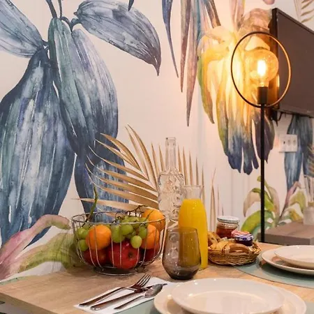 Studio Cosy Au Coeur De L'Ecusson - Arenes A 2 Min Nîmes Buitenkant foto